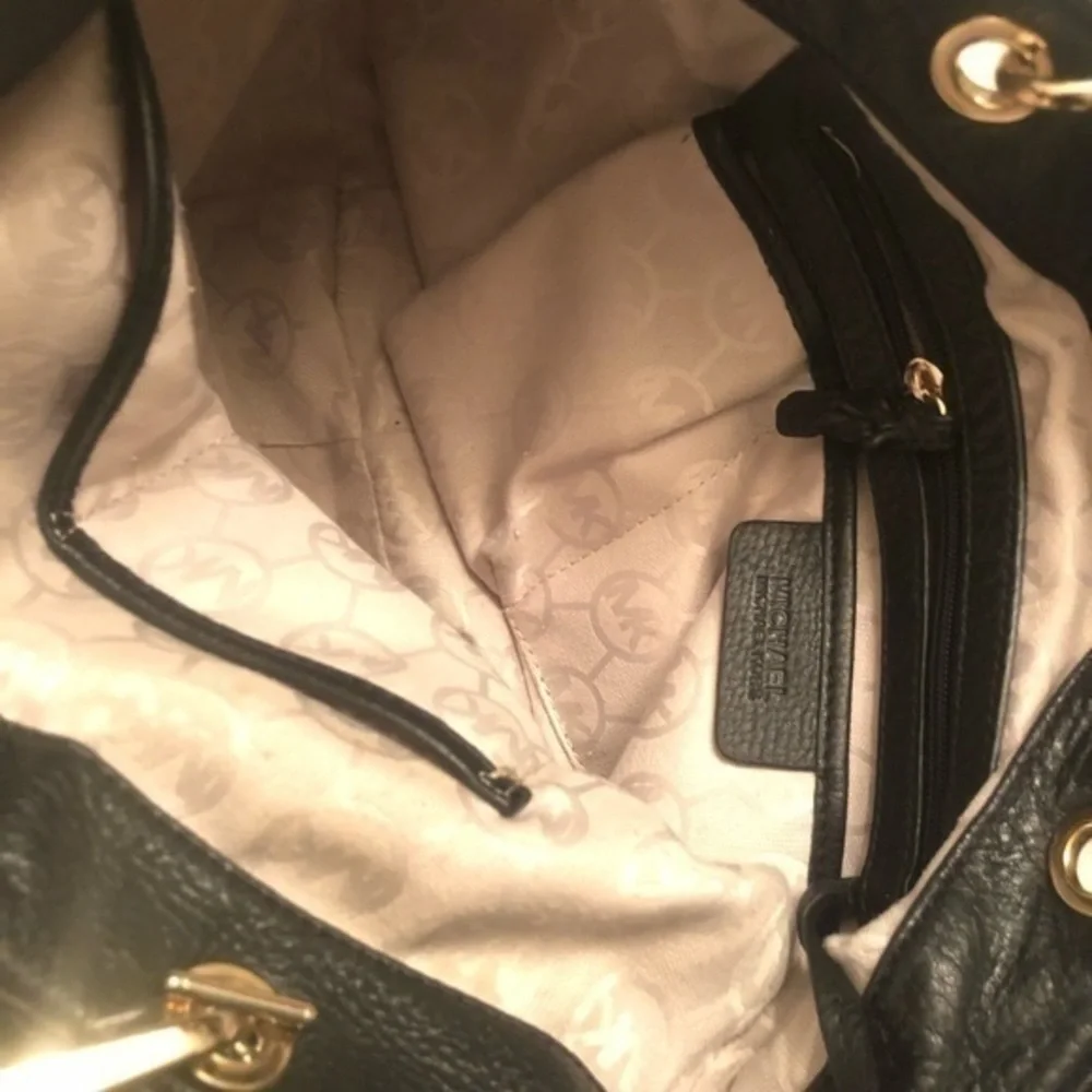 Michael kors black wicker tote bag with tassels and hangtag charm
